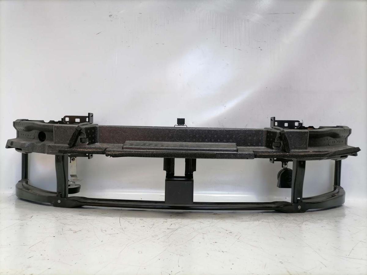 VW Passat B9 original Träger Verstätkung Stossfänger vorn Bj.2024